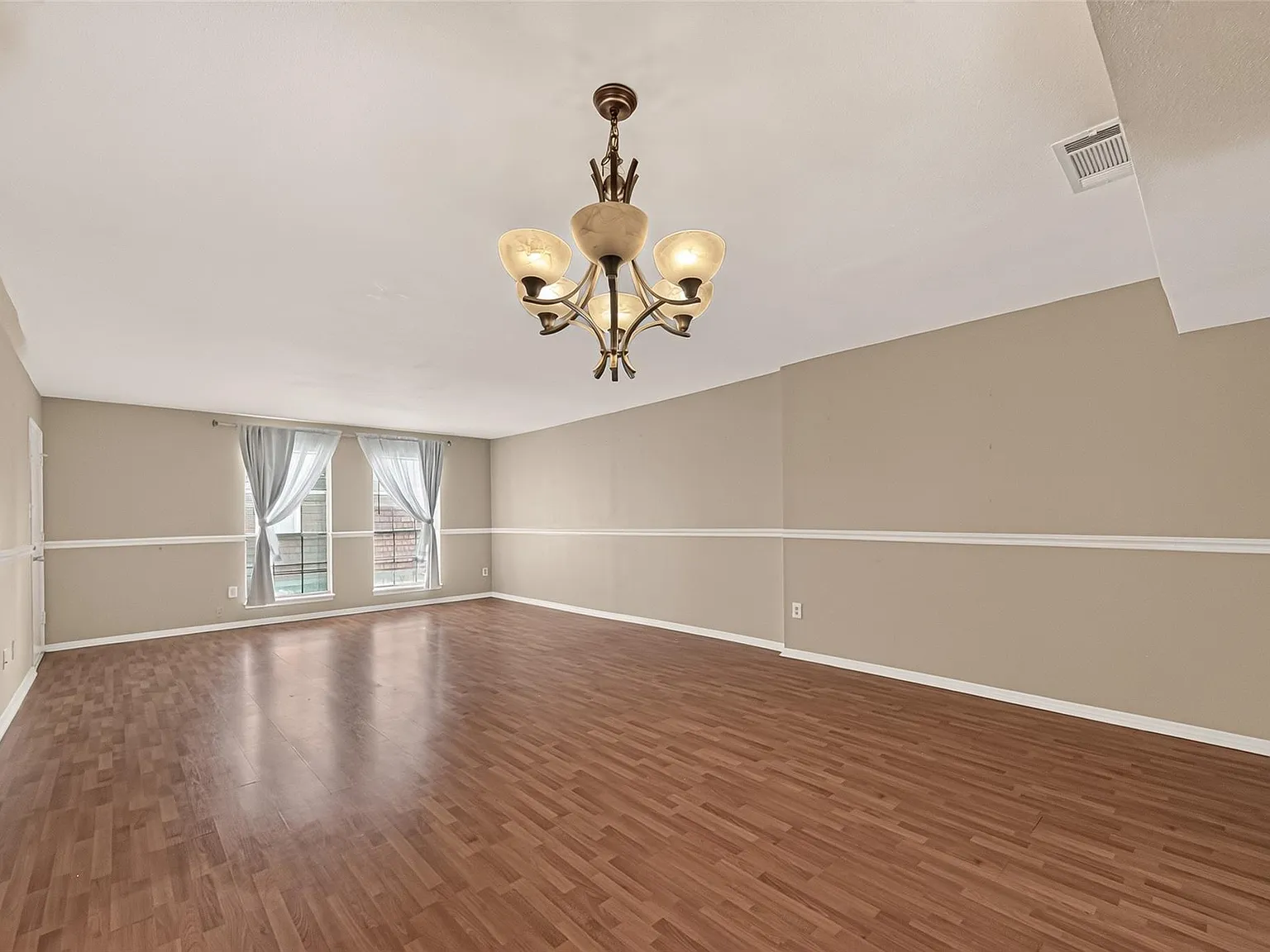 2 bed, 2.5 bath, 1626 sqft, $2,200 — Photo 1