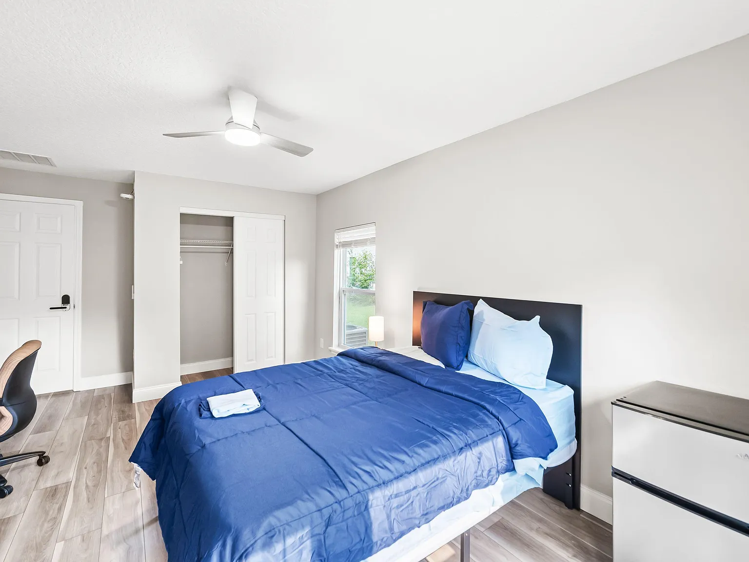 4 bed, 2.0 bath, 1586 sqft, $771 — Photo 3