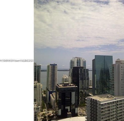 1st image of 1111 SW 1st Ave #Lph3815