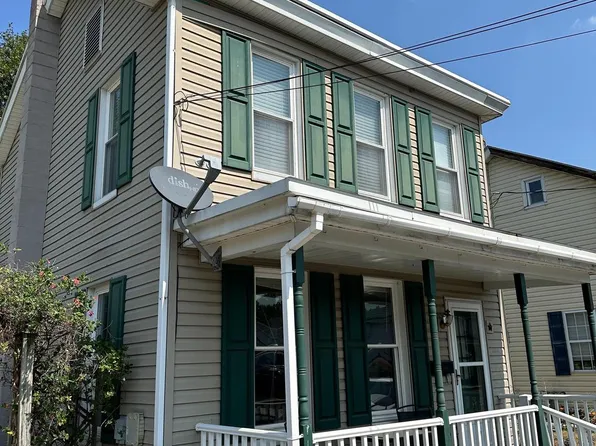 19 Juniata St, Middletown, PA 17057
