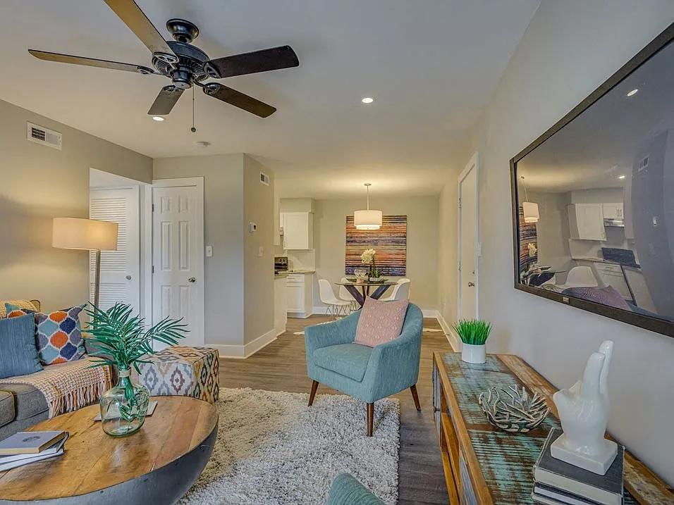 The Pointe at Bailey Cove — Photo 4