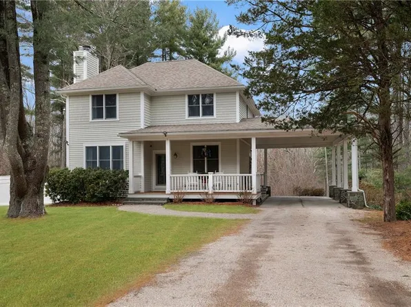 376 Hill St, Coventry, RI 02816