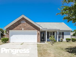 471 Hunters Crossing Dr, Hopkins, SC 29061