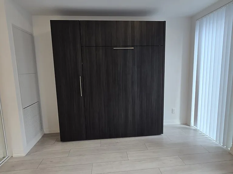 400 King St W #1001 — Photo 7