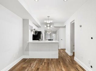 10 Laidlaw St #TOWNHOUSE 725, Toronto, ON M6K1X2