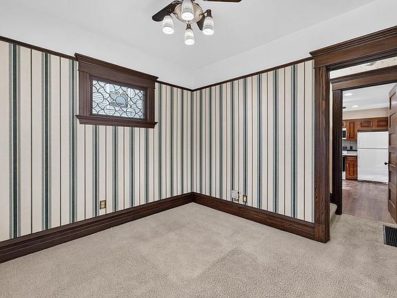 5th image of 501 W Rollin St
