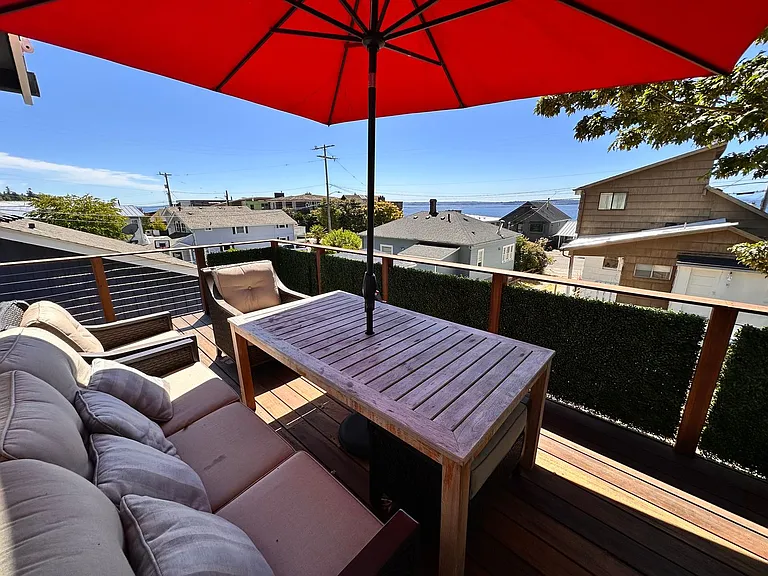 5301 SW Shore Pl — Photo 9