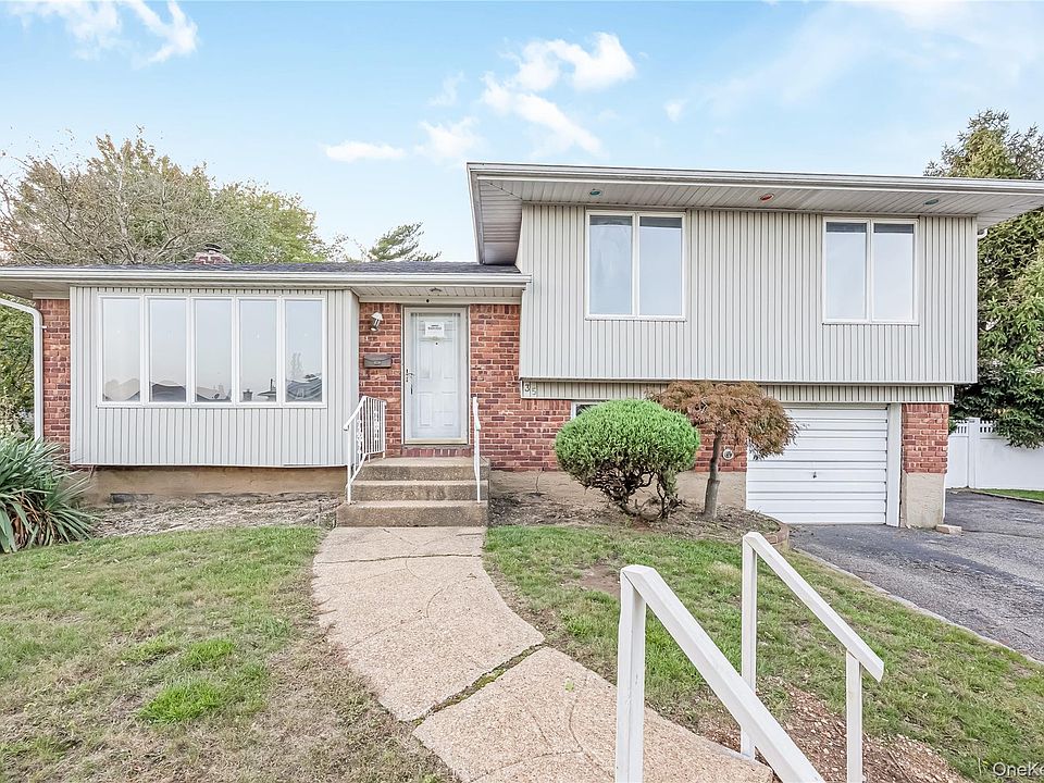 1st image of 35 Eagle Lane