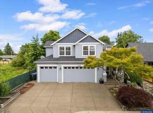 535 Maple St, Mount Angel, OR 97362