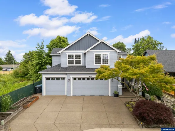 535 Maple St, Mount Angel, OR 97362