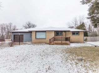 5039 S 68th St, Greenfield, WI 53220