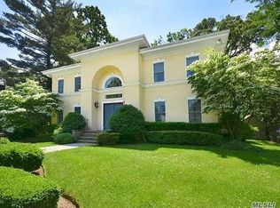 38 Reid Ave, Port Washington, NY 11050