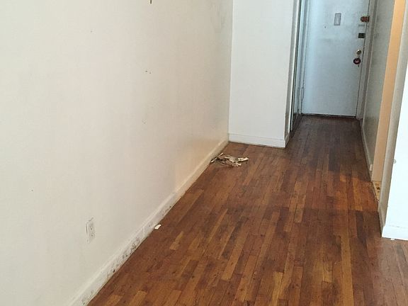 5th image of 450 W 58th St APT 4J