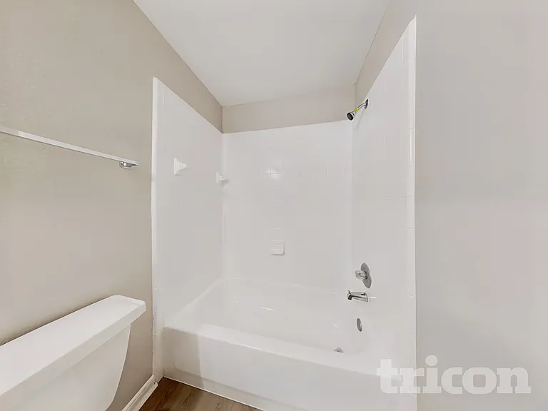 7711 Cypress Edge Dr — Photo 8