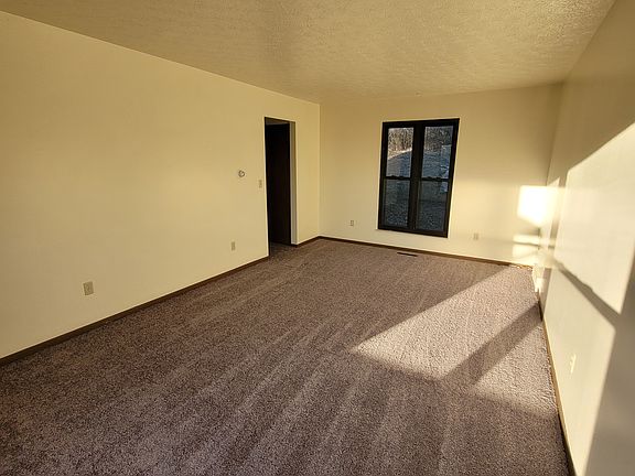 2nd image of 3415 Southward Cir