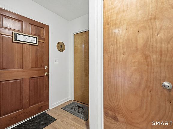 4th image of 21 Butternut Knolls #21