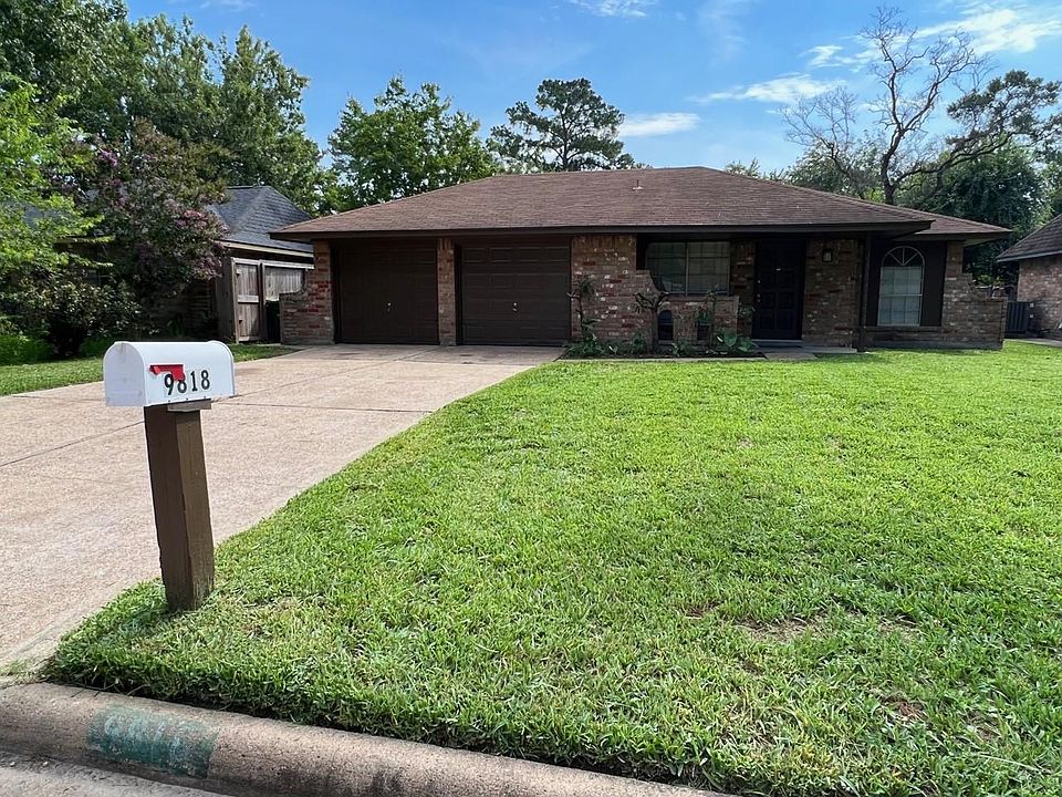1st image of 9818 Hannon Dr