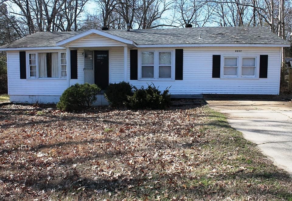 1st image of 2207 N 14th St