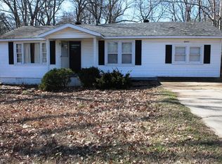 2207 N 14th St, Poplar Bluff, MO 63901