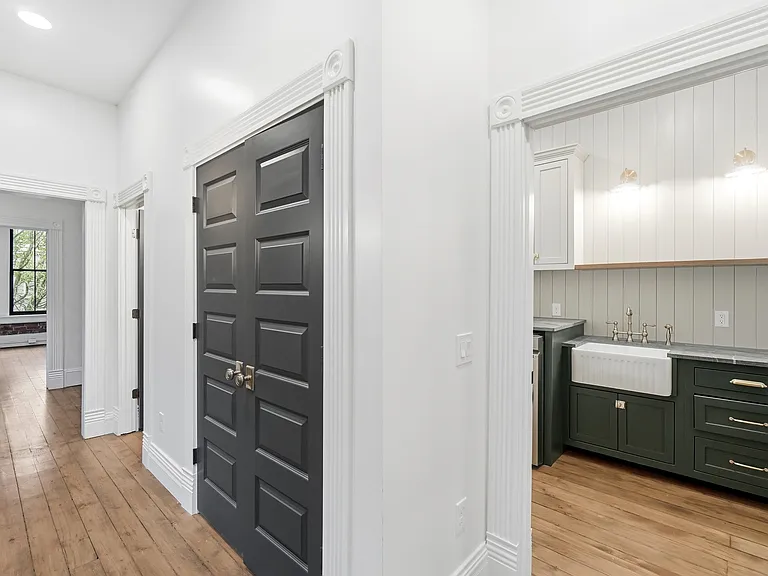 811 Monroe St — Photo 38