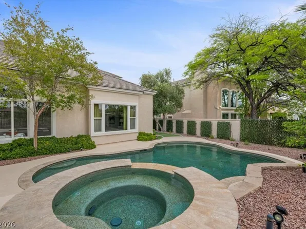 9521 Queen Charlotte Dr, Las Vegas, NV 89145