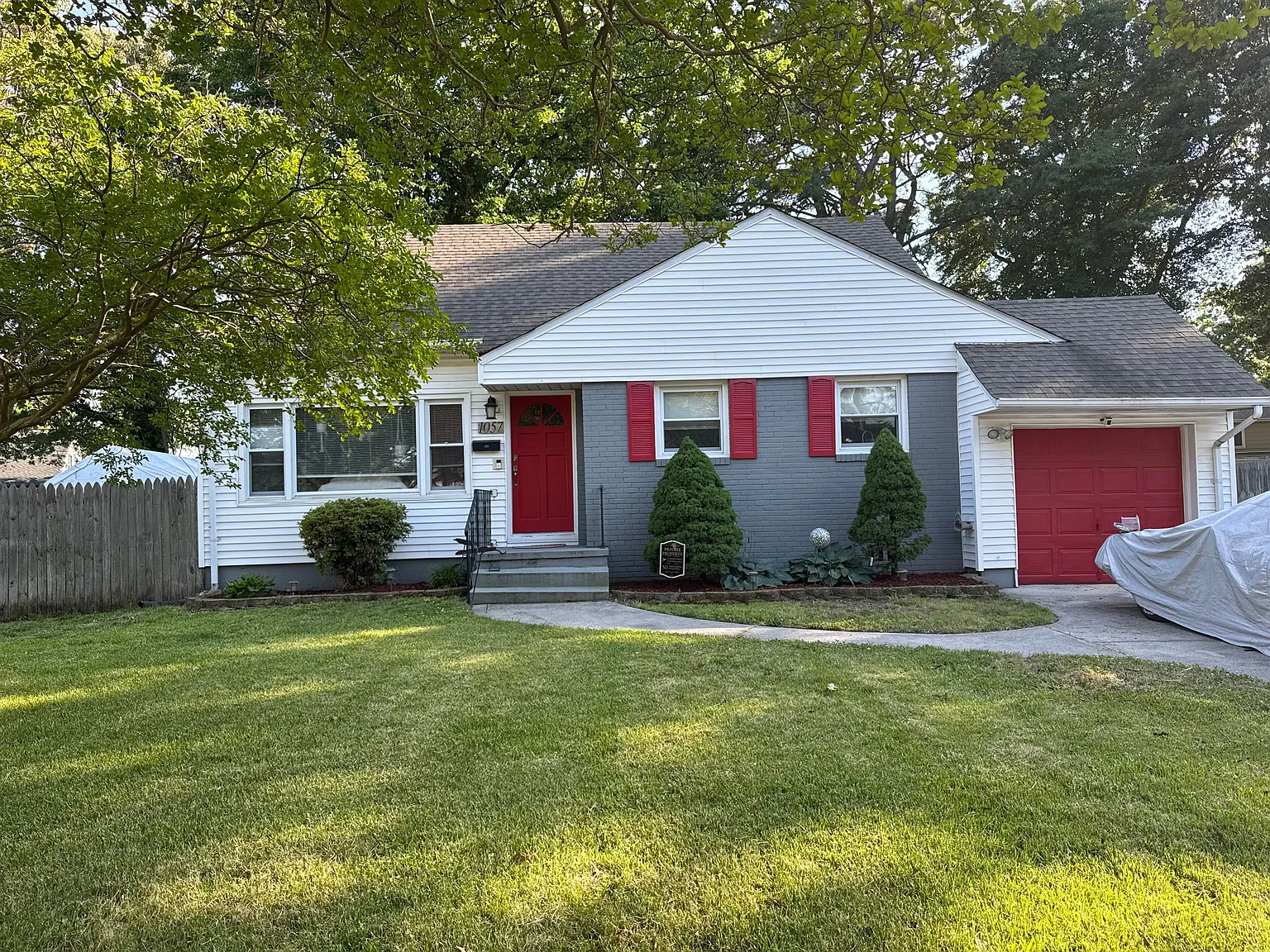Updated 3BR/2BA Norfolk Home with Fenced Yard & Garage | Convenient location near Military Bases,... — Photo 1