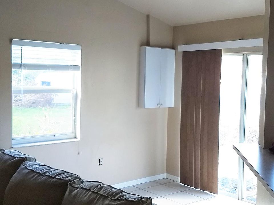 2nd image of 27784 Imperial Pkwy