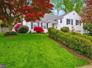 5709 Cromwell Dr, Bethesda, MD 20816