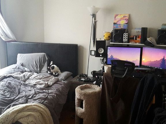 3rd image of 1122 W Pratt Blvd #2