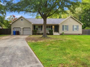 900 Saddleback Trail Ct, Chesapeake, VA 23322