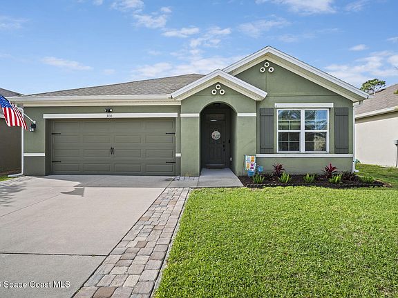 3rd image of 300 Forest Trace Cir