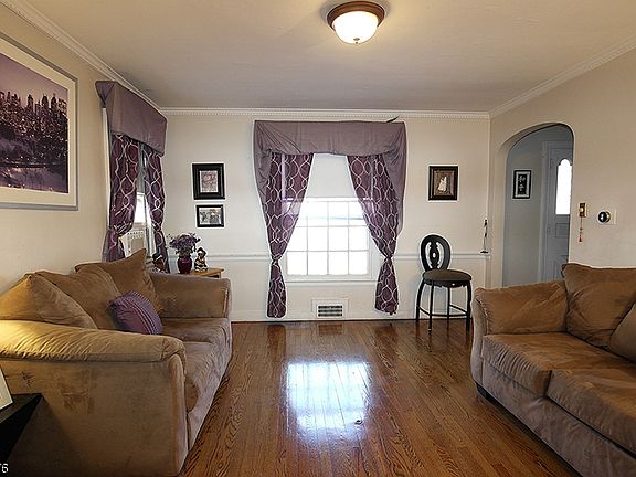 4th image of 678 Tremont Ct
