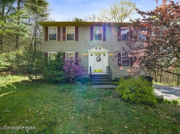 1273 Woodstock Dr, Saylorsburg, PA 18353