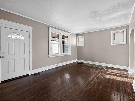 3rd image of 3665 Boudinot Ave