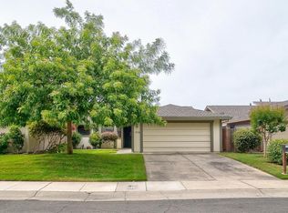 1216 Spruce Tree Cir, Sacramento, CA 95831