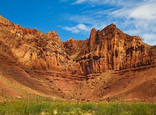 463 E Red Desert Trl, Ivins, UT 84738