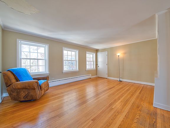 4th image of 1406 Hinman Ave APT 2N