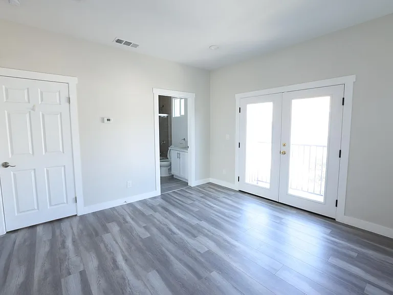 3927 Wisconsin St #8 — Photo 14