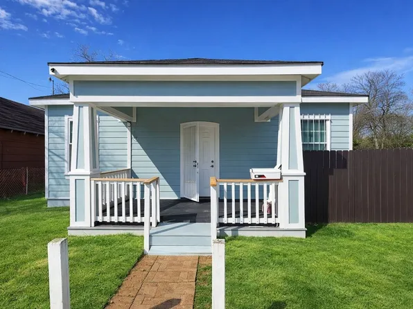 2715 Dathe St, Dallas, TX 75215