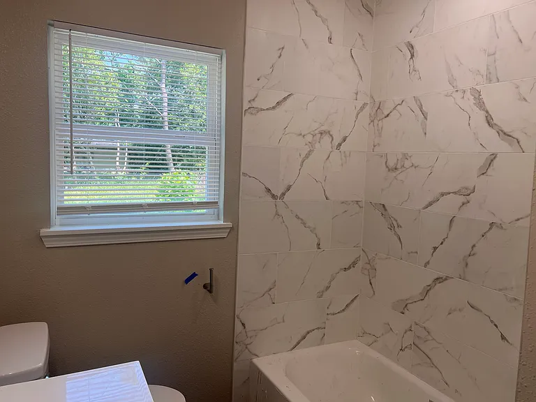 402 Azalea Dr — Photo 5