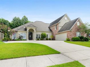 35277 Beverly Hills Dr, Prairieville, LA 70769