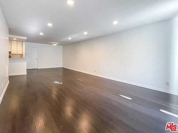 3rd image of 7777 W 91st St Unit B2150