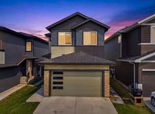 423 42nd St SW, Edmonton, AB T6X 2L7