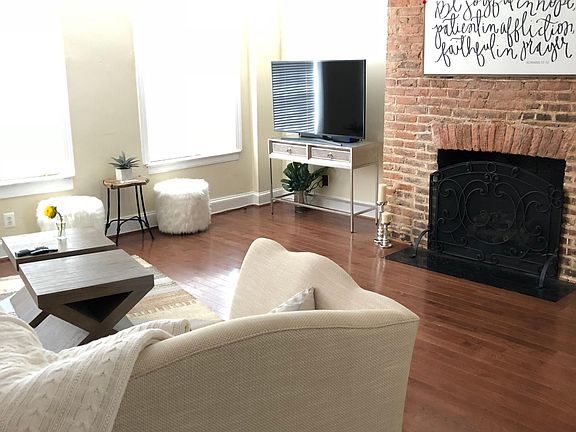 2nd image of 125 S Fairfax St #2
