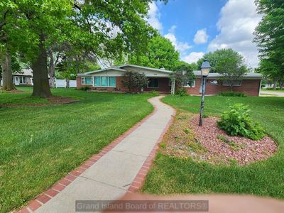 2004 W Anna St, Grand Island, NE, 68803