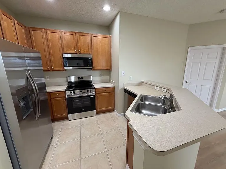 2925 Crestwood Ter #5204 — Photo 13