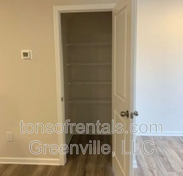 413 Mopar Ln — Photo 6