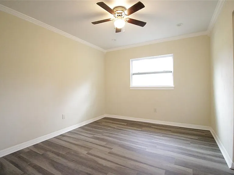 10907 SW 24th Ave — Photo 17