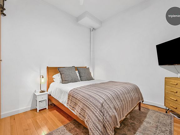 4th image of 515 E 88th St APT 1H