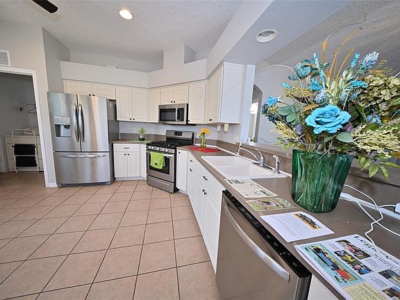 5th image of 27326 Orchid Glade St